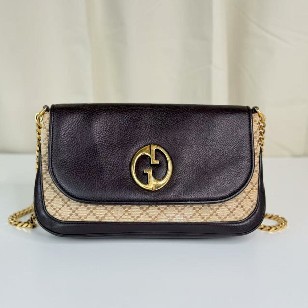Gucci GG Logo Flap Shoulder Bag Crossbody Dark Purple Leather